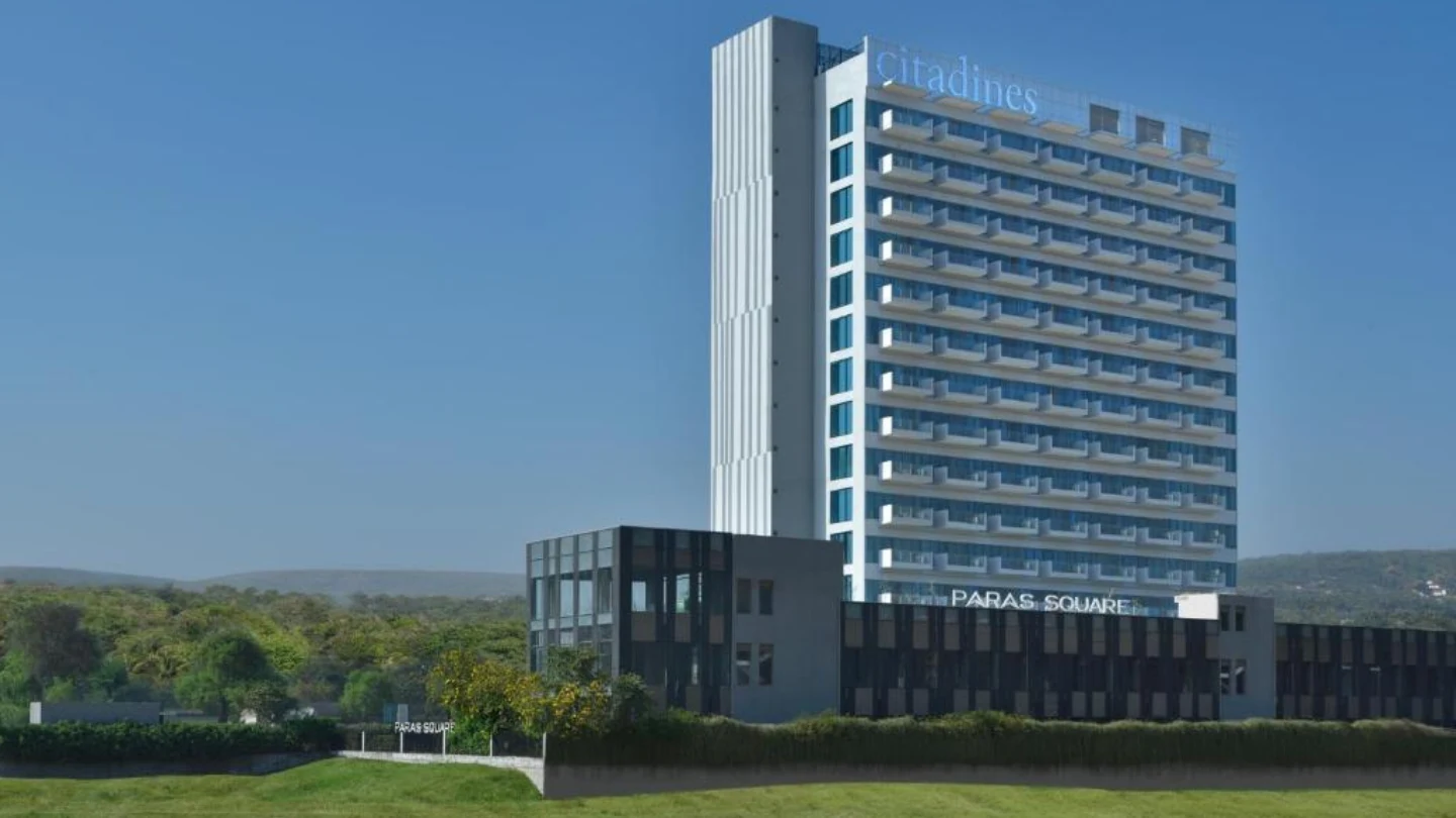 Paras Square Sector 63A Gurgaon premium retail and office spaces