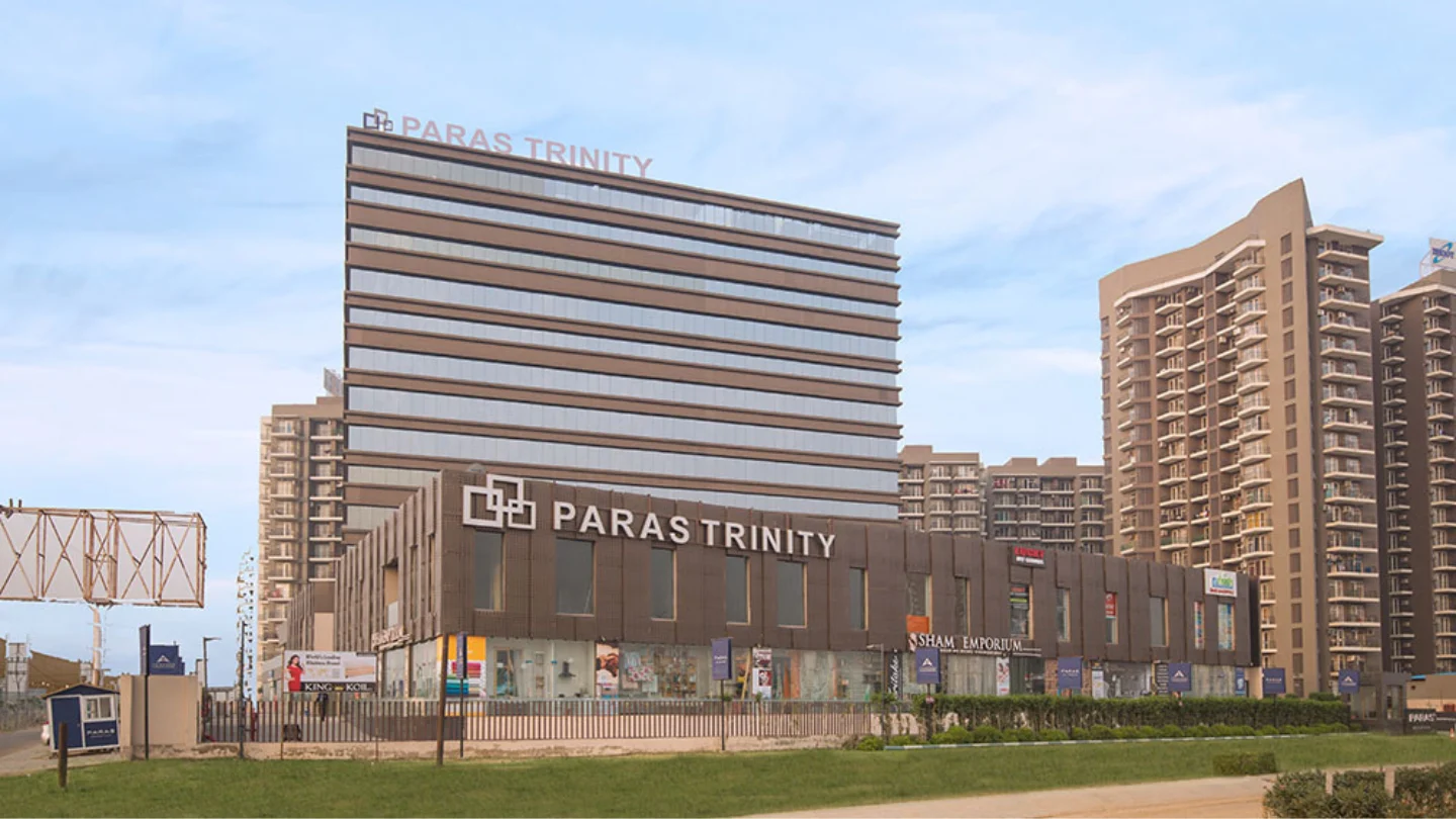 Paras Trinity Sector 63 Gurgaon high street commercial on GCR